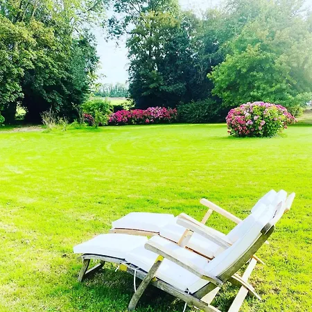 Relais De Chasse Du Chateau- A 10 Minutes De La Des Petites Dalles- 30 D'etretat Et De Veules Les Roses Hotel Angerville-la-Martel